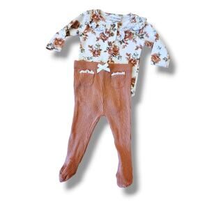 Daisy Fuentes Floral Infant Set